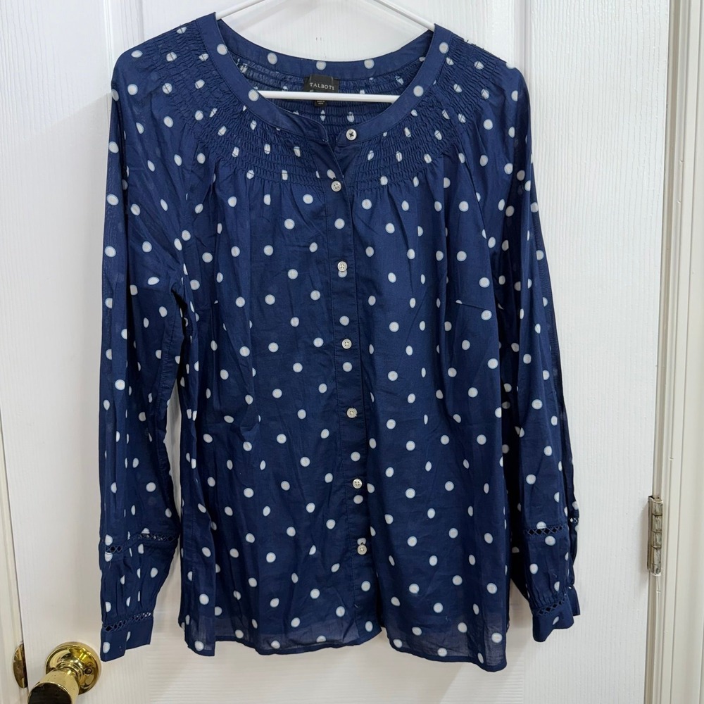 Talbots navy polka dotted embroidered long sleeve crewcut button down shirt M